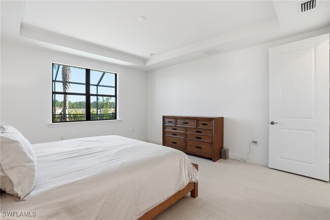 Building Photo - 1954 Fresno Ave