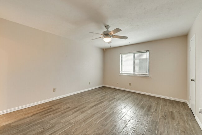 Building Photo - Home in The Colony