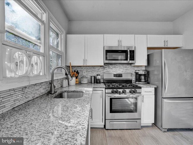 Building Photo - 2651 Aramingo Ave