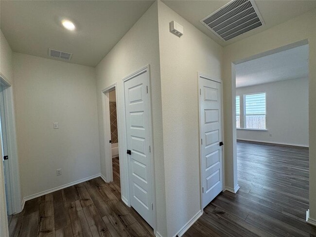 Building Photo - 1624 River Plateau Dr