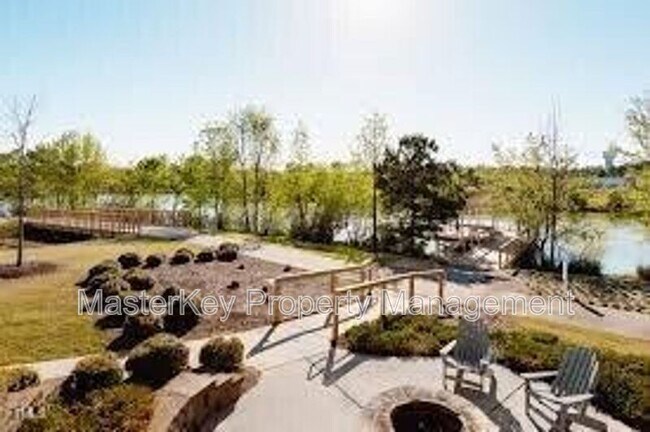 Building Photo - 804 Hillfarm Dr