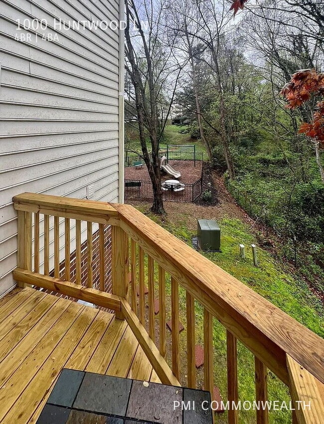 Building Photo - 1000 Huntwood Ln