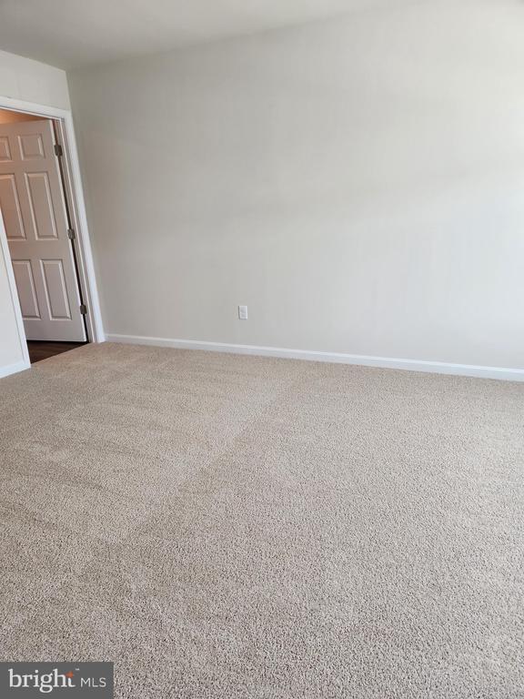 Building Photo - 115 Rae Ct