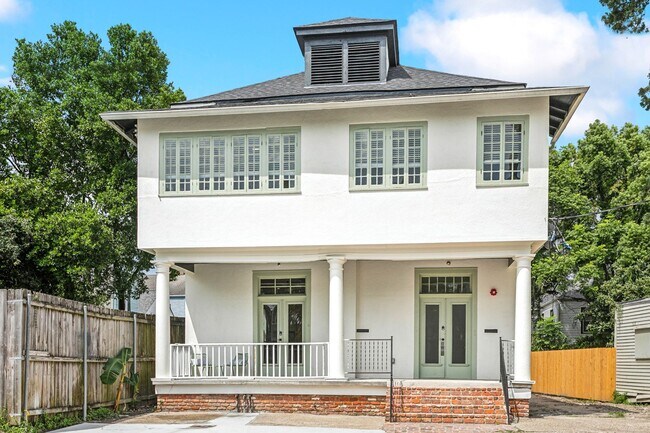 Building Photo - Recent Construction Apartment!!