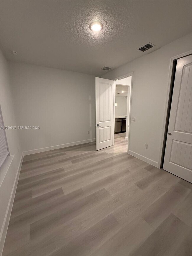 Building Photo - 1255 Wadsworth St SE