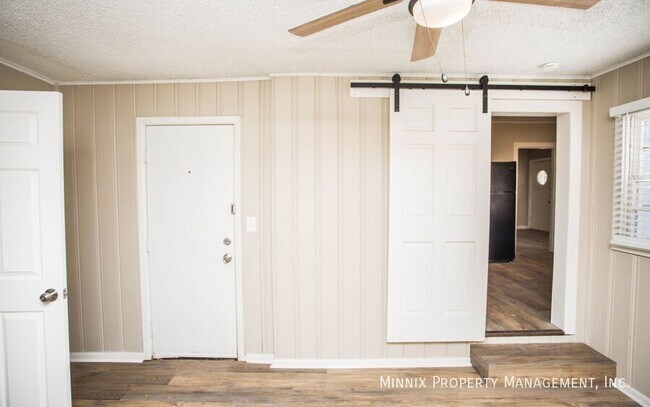 Building Photo - 2404 27th St