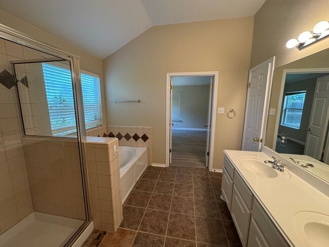 Building Photo - 20502 Wild Springs Dr