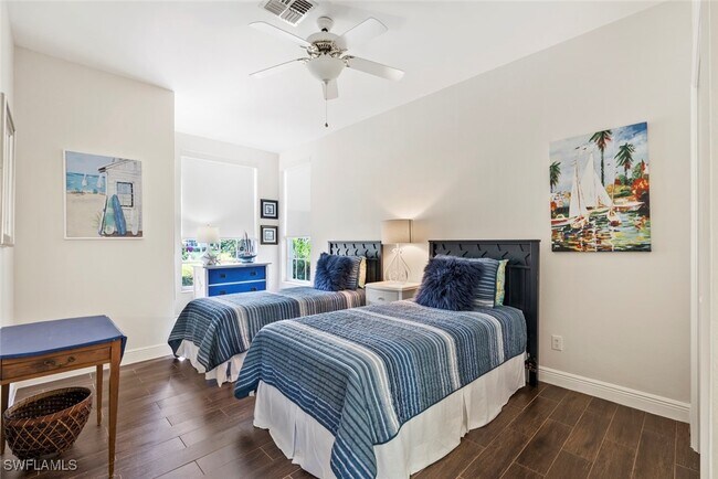 Building Photo - 8949 Lely Island Cir