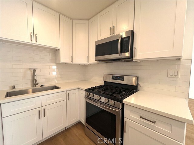 Building Photo - 8308 Clinton Ave