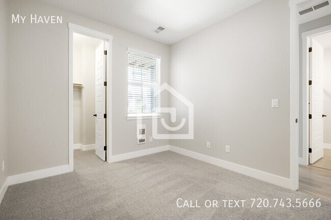 Building Photo - 10138 E 62nd Ave