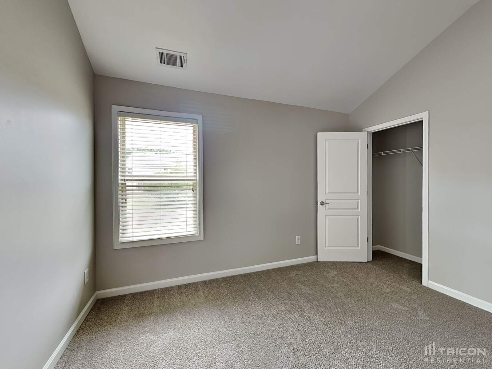 Building Photo - 632 Talon View Ct