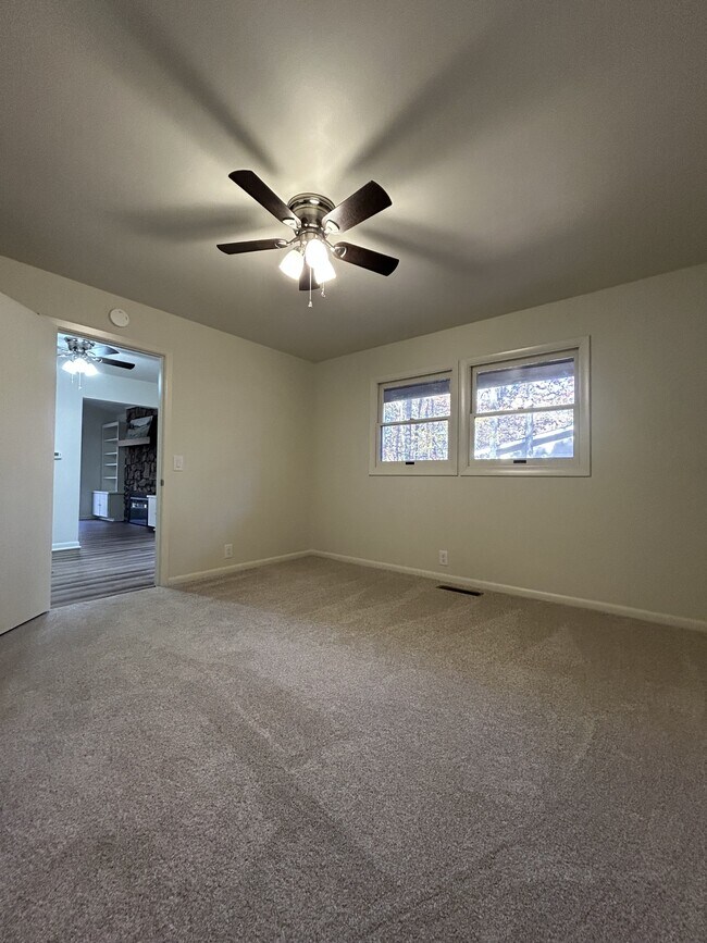 Building Photo - 25 Carballo Ln