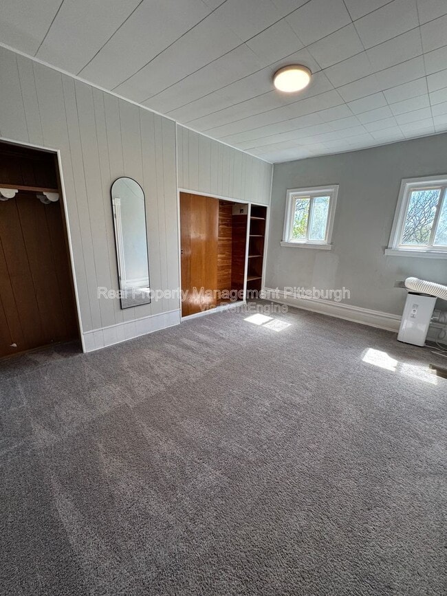 Building Photo - 1825 Rialto St