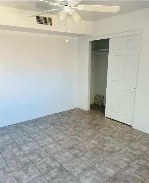 Building Photo - Expansive Elegant and Modern Stunning 3 Be...