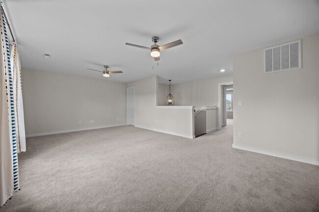 Building Photo - 217 Walker Grv Ln