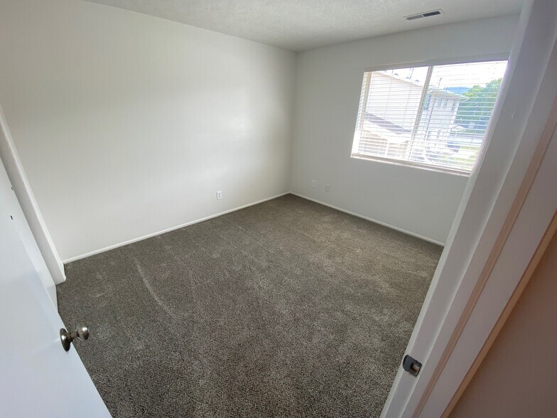 Bedroom 1 - 866 E 500 N
