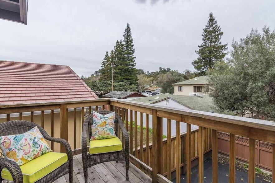Primary Suite Deck - 3121 Alhambra Ave