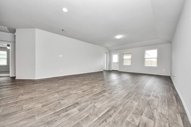 Building Photo - 8302 Rose Petals Ln