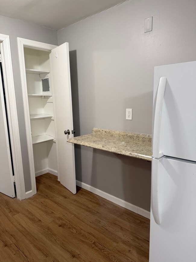 Building Photo - 4 Nesbit Ave