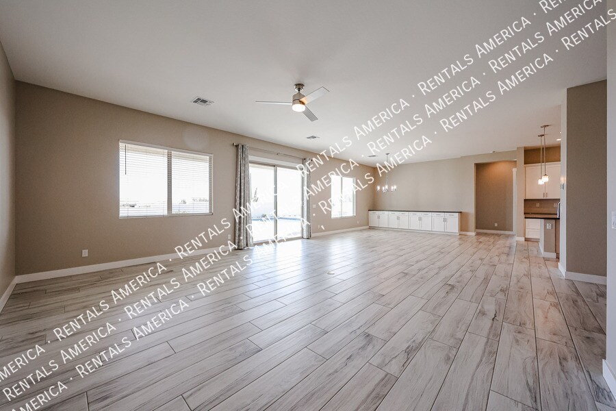 Building Photo - 31121 N 136th Wy