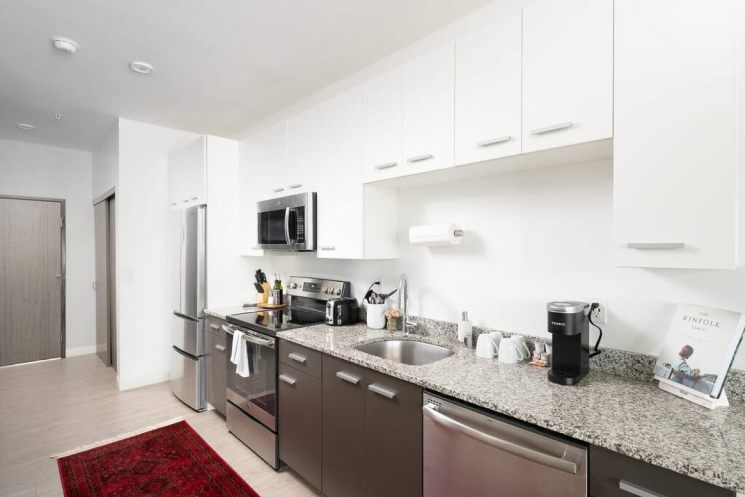 Building Photo - 211 W Mineral St