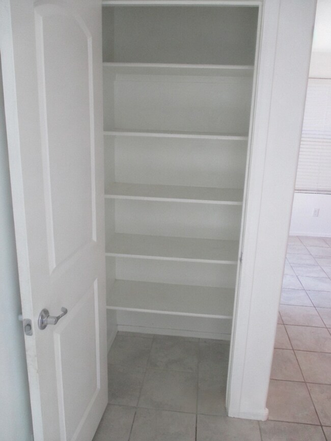 Building Photo - Bright 3BR + Fenced Yard + Community Pool Access in Rancho Sahuarita