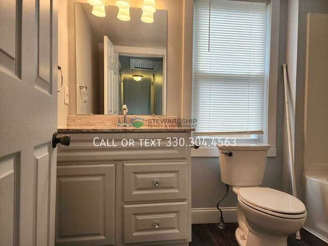 Building Photo - 68 27th St NW