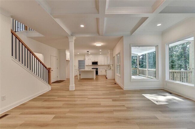 Building Photo - 9135 Fox Trail Ln
