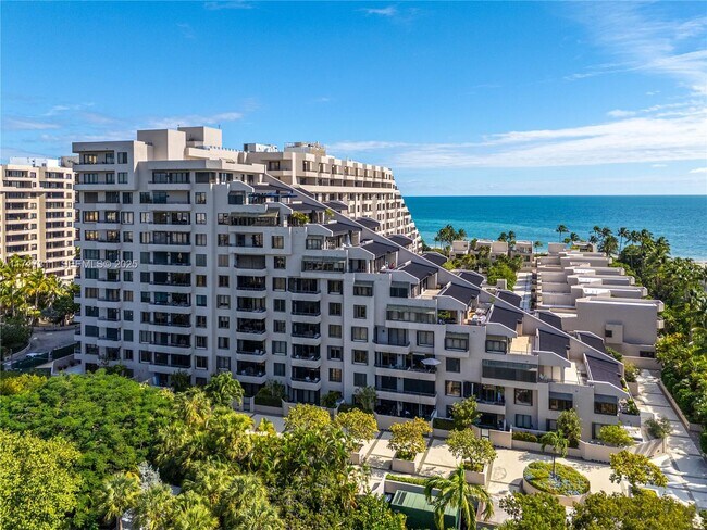 Building Photo - 201 Crandon Blvd