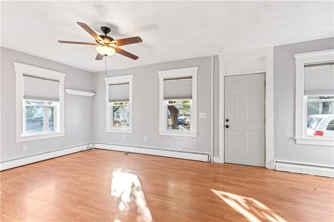 Building Photo - 43-43 Oak St