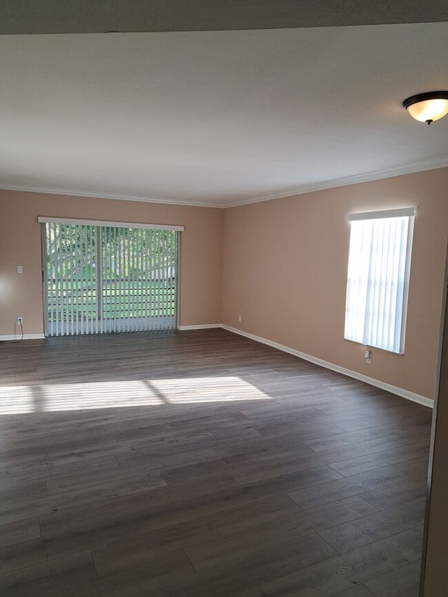 Building Photo - 2929 Zorno Way