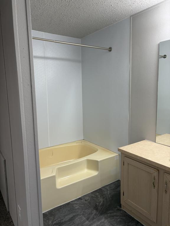 Building Photo - 17822 S Bryant Rd