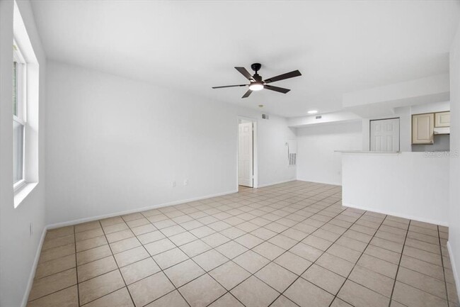 Building Photo - 3028 Parkway Blvd