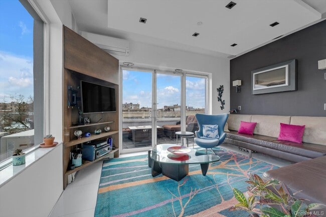 Building Photo - 21-70 31st St