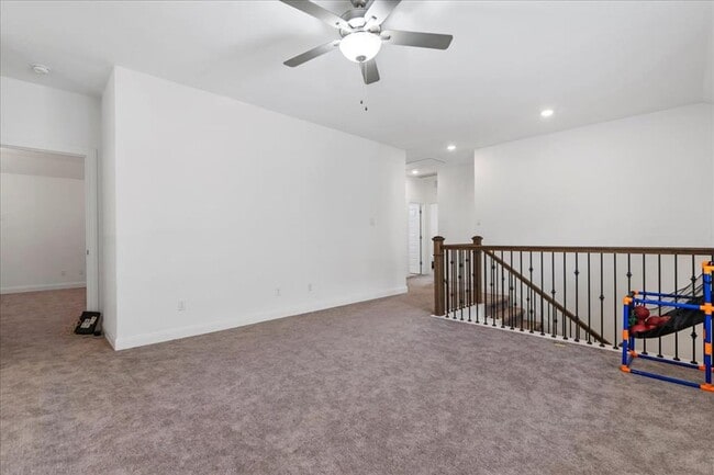 Building Photo - 240 Inlet Ln