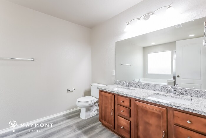 Building Photo - 11233 Forest Pass Ct