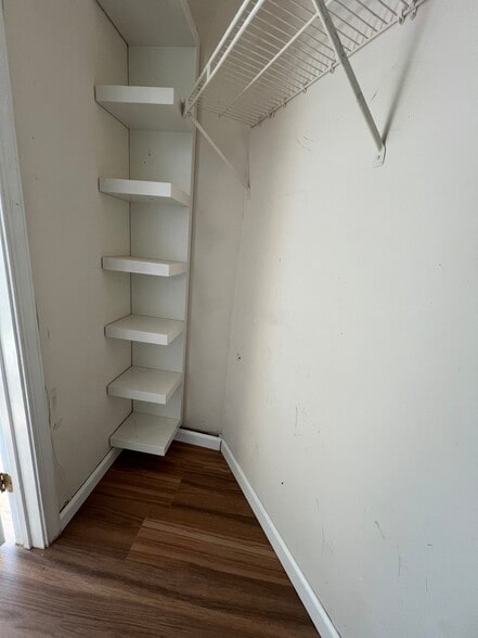 Building Photo - 705 Wagons Way