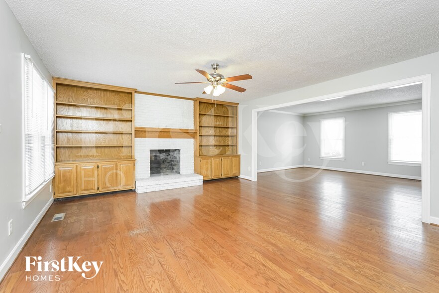 Building Photo - 3801 Blairwood St