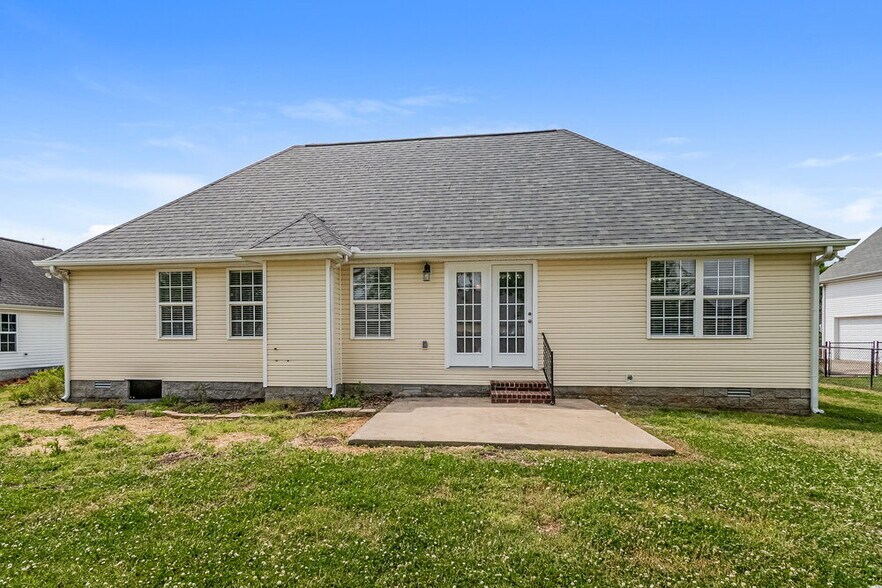 Building Photo - 5054 Betsy Ann Ave