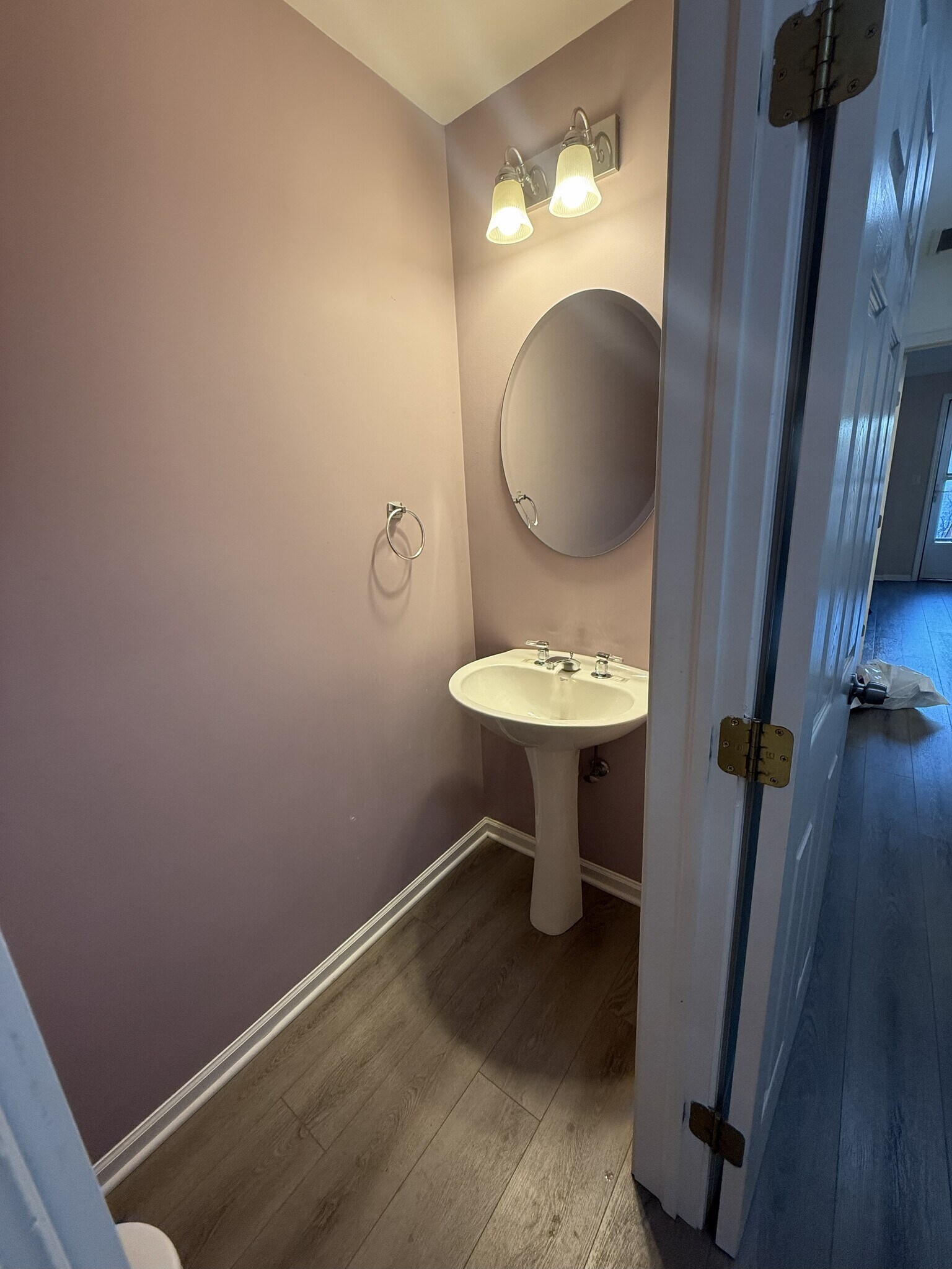 Half Bath - 1154 N Howe St