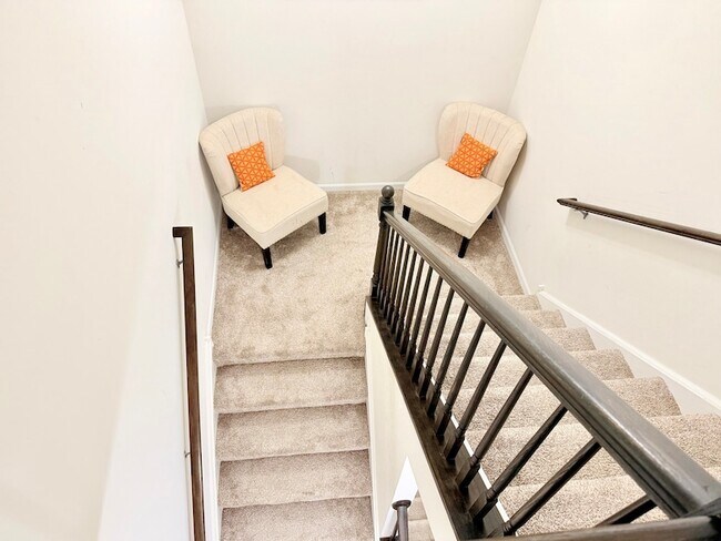 Building Photo - 2995 Madison Dr