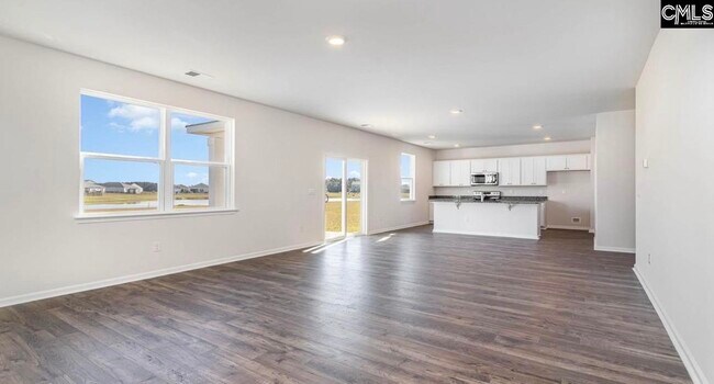 Building Photo - 2075 Grovefield Dr