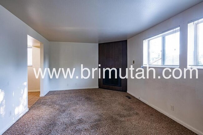 Building Photo - 2045 S 2200 E