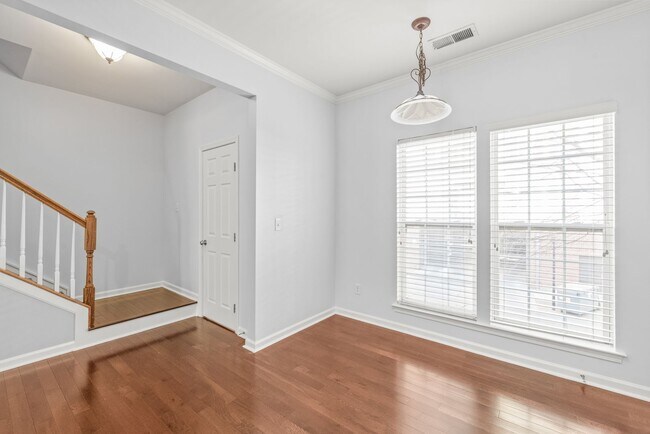 Building Photo - Charming Full-Brick Townhome in the Heart of South End