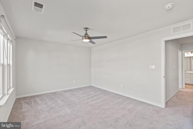 Building Photo - 311 Sunrise Ct