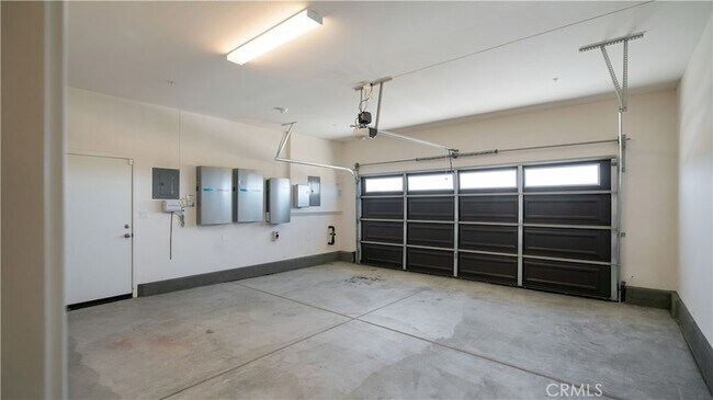 Building Photo - 13925 Mesa View Dr