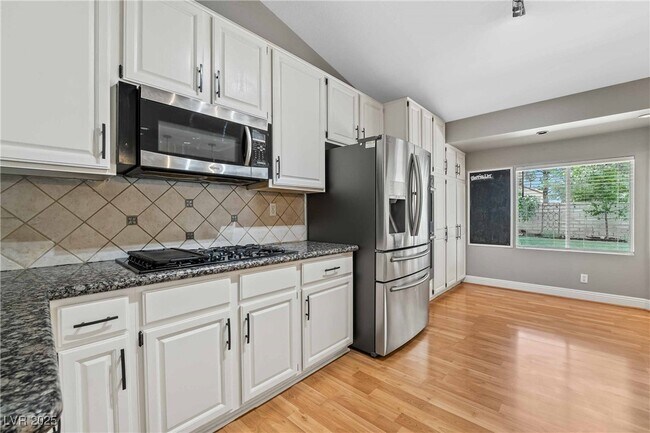 Building Photo - 3032 Pier Harbor Dr