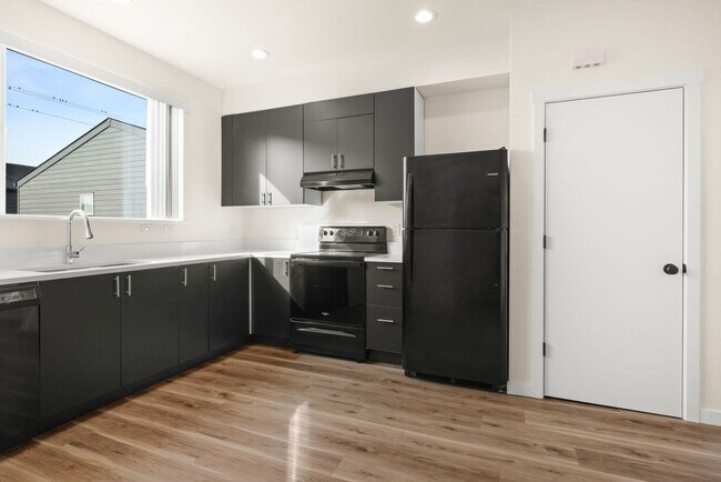 Building Photo - Vancouver Townhouses