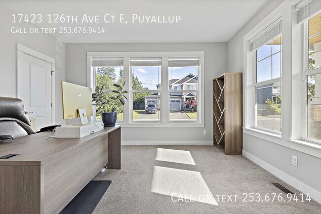 Building Photo - 17423 126th Ave Ct E