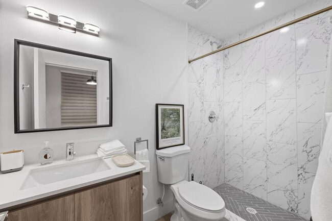 Building Photo - 1627 NW 1st St